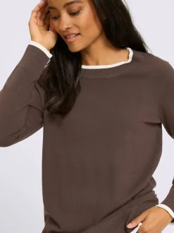 Pull en tricot fin à encolure ronde avec bords-côtes et rayures sportifs