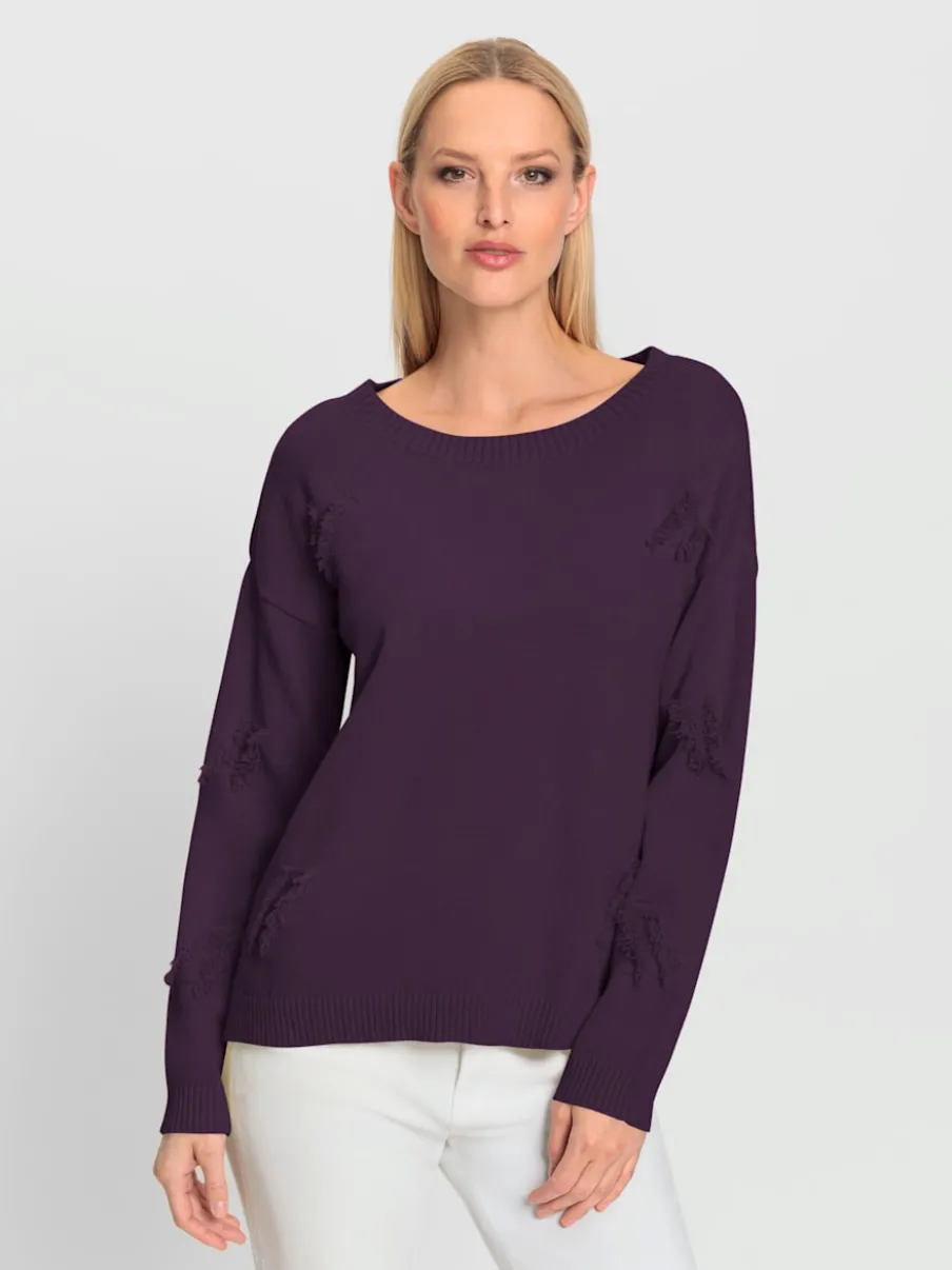 Pull en tricot fin à franges avec encolure ronde et manches longues