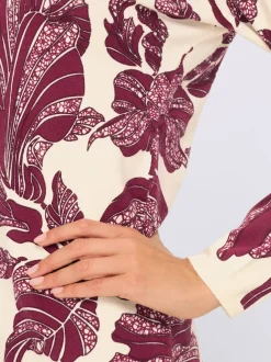 Pull en tricot fin joli imprimé feuilles
