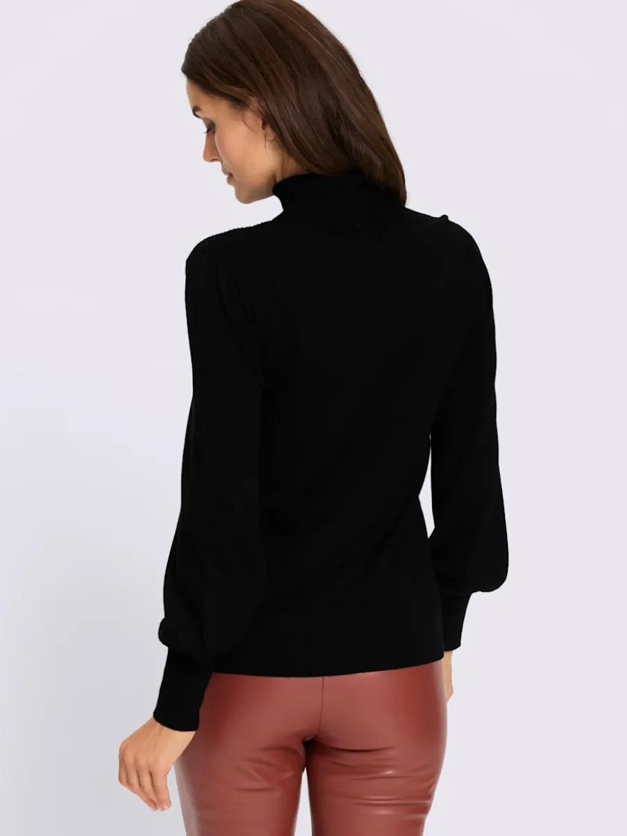 Pull en tricot fin motif ajouré transparent discret