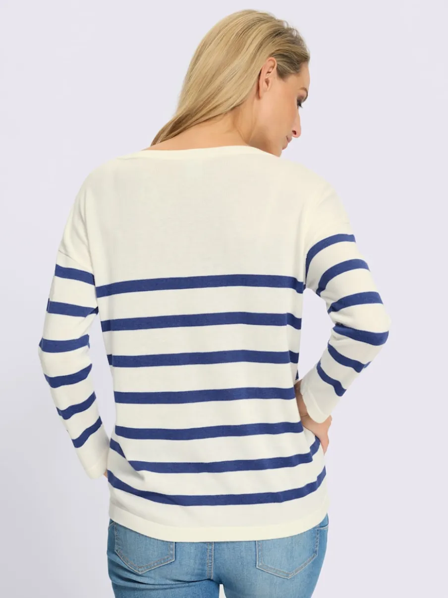Pull en tricot fin à rayures avec col en V et manches 3/4