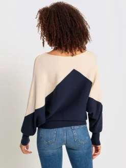 Pull en tricot large à encolure bateau avec bord-côte aux manches