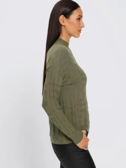 Pull jacquard motif tricoté col montant manches longues