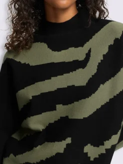 Pull élégant motif jacquard
