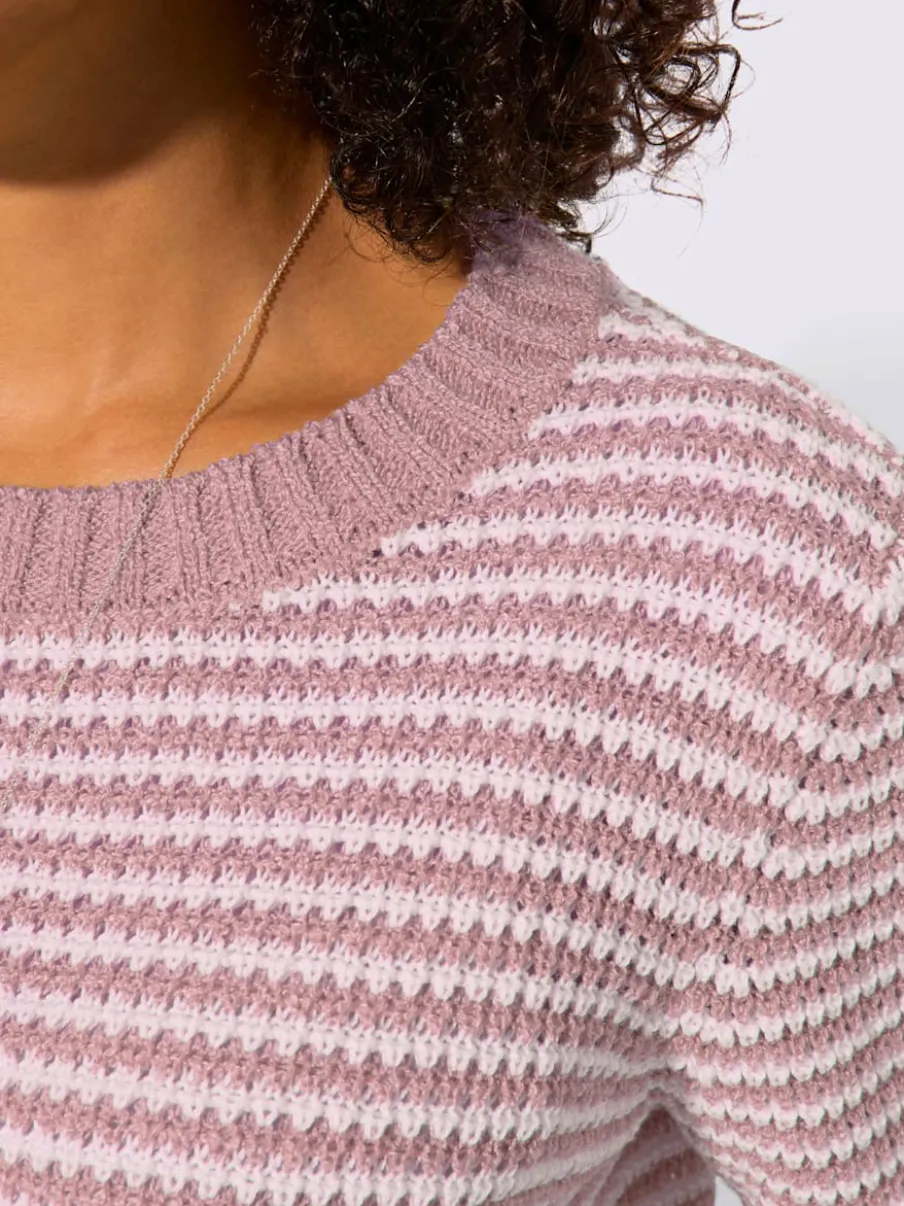 Pull à manches courtes en coton à rayures sportives et encolure ronde