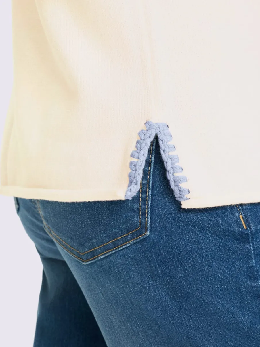 Pull à manches courtes en tricot fin avec coutures contrastées