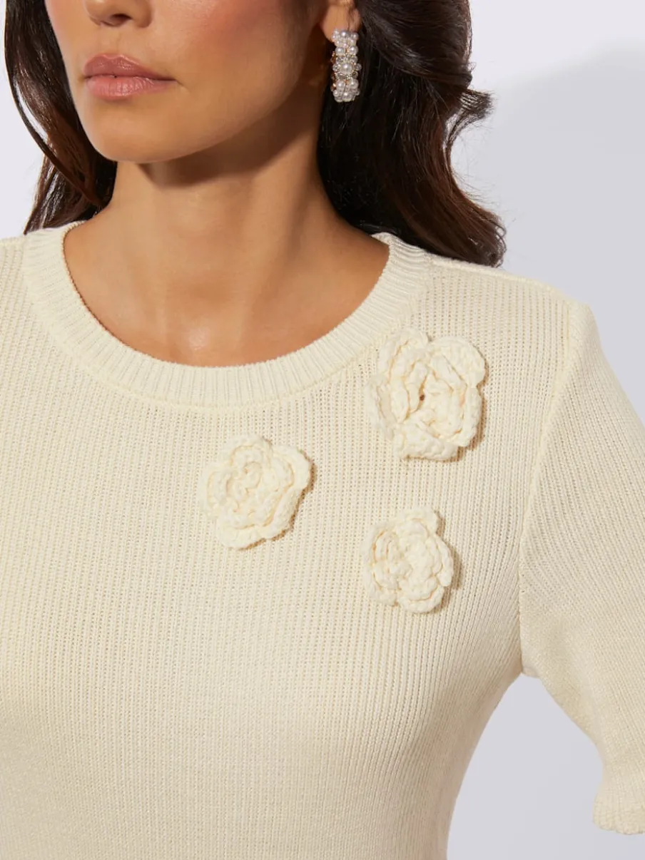 Pull à manches courtes en viscose avec fleurs en 3D et volants