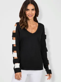 Pull à manches longues avec découpes encolure en V