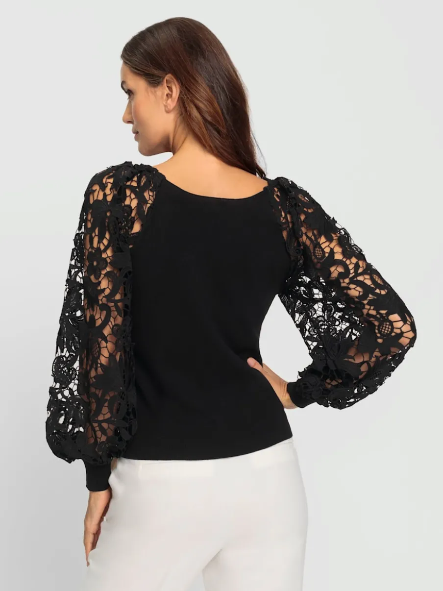 Pull à manches longues avec empiècement et manches en dentelle