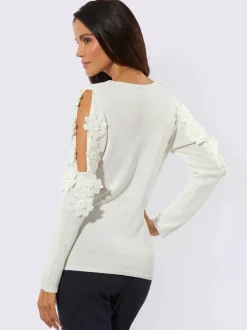 Pull à manches longues avec fleurs en relief aux épaules