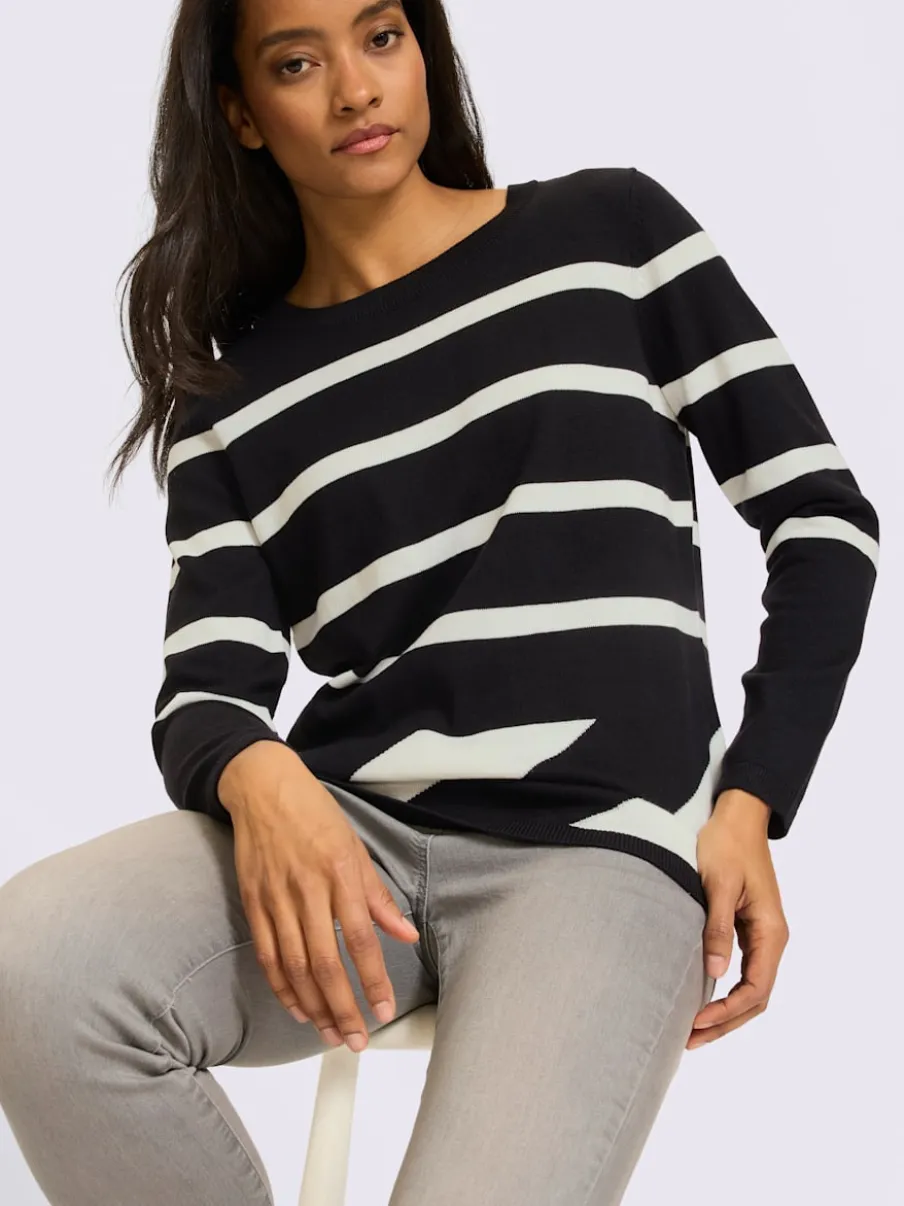 Pull motif graphique