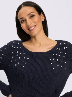 Pull pierres brillantes fantaisie devant