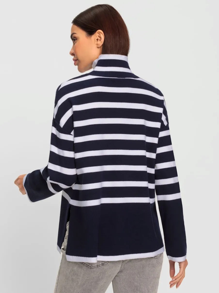 Pull à rayures avec col montant et manches longues