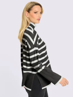 Pull à rayures avec col montant et manches longues