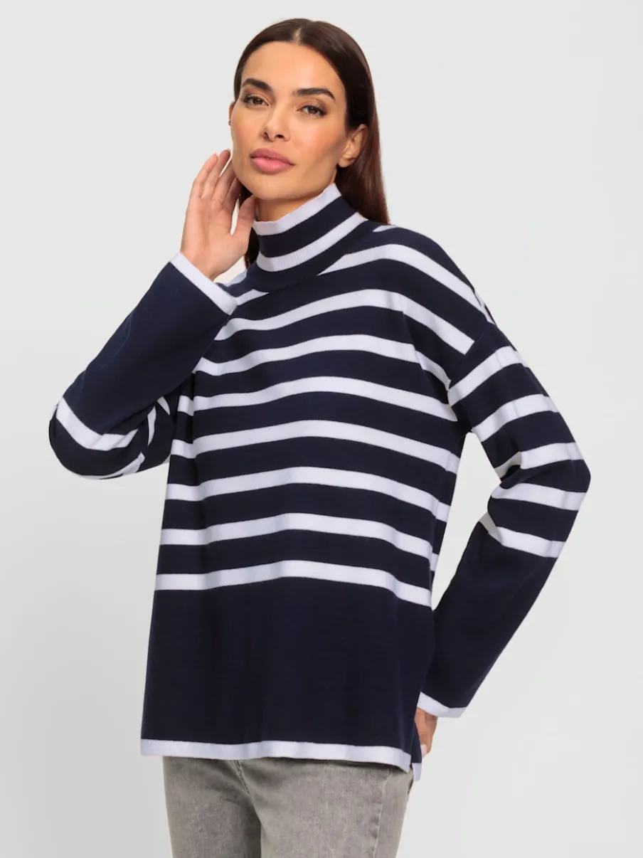 Pull à rayures avec col montant et manches longues