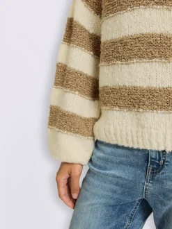 Pull superbe mélange de matières