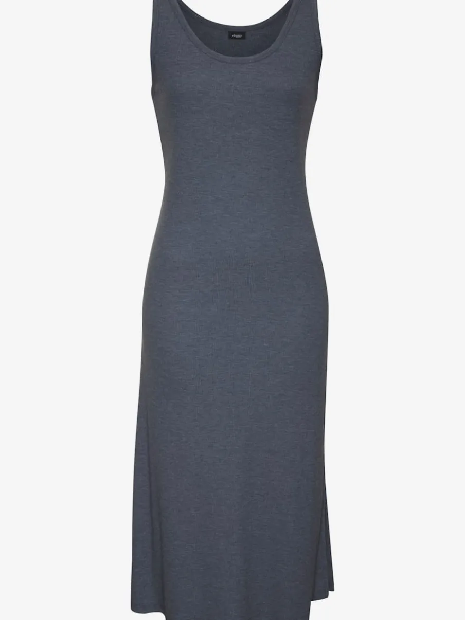 Robe à bretelles en tricot côtelé avec fente élégante
