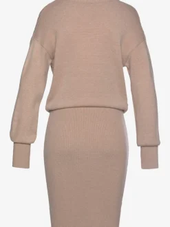 Robe courte en tricot à encolure ronde et manches longues