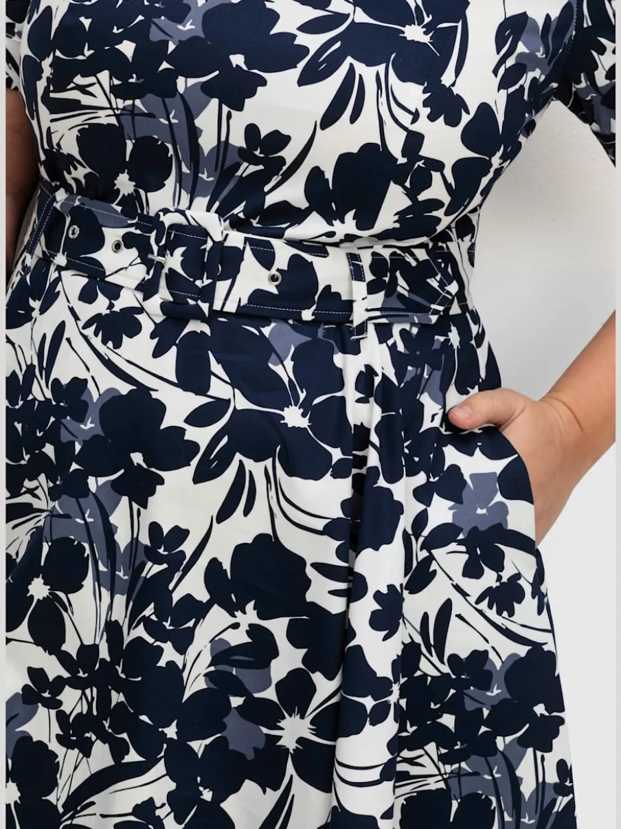 Robe de cocktail joli motif floral