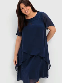Robe de cocktail look superposé féminin