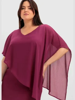 Robe de cocktail style cape