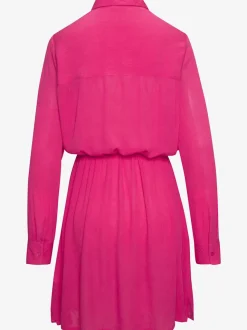 Robe de plage robe-chemisier tendance