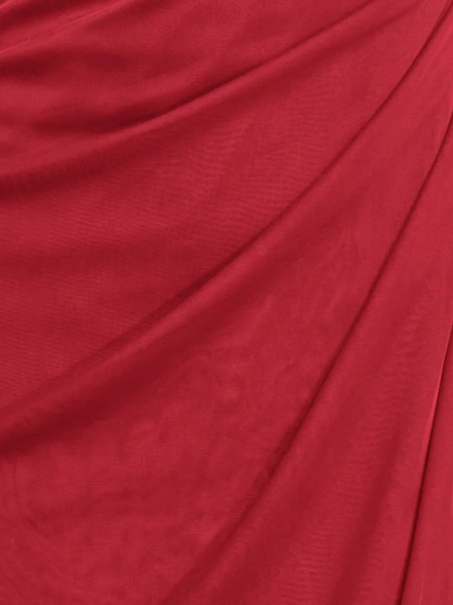 Robe de soirée avec col en dentelle et fronces