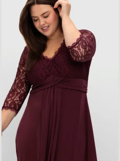 Robe de soirée dentelle élastique