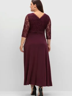 Robe de soirée dentelle élastique