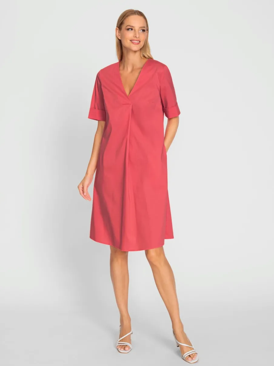 Robe d'été avec encolure en V et poches latérales
