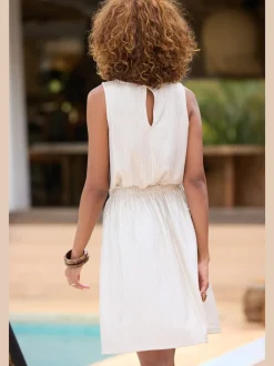 Robe d'été avec fente au dos et taille élastique