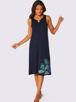 Robe d'été avec imprimé et encolure ronde évasée