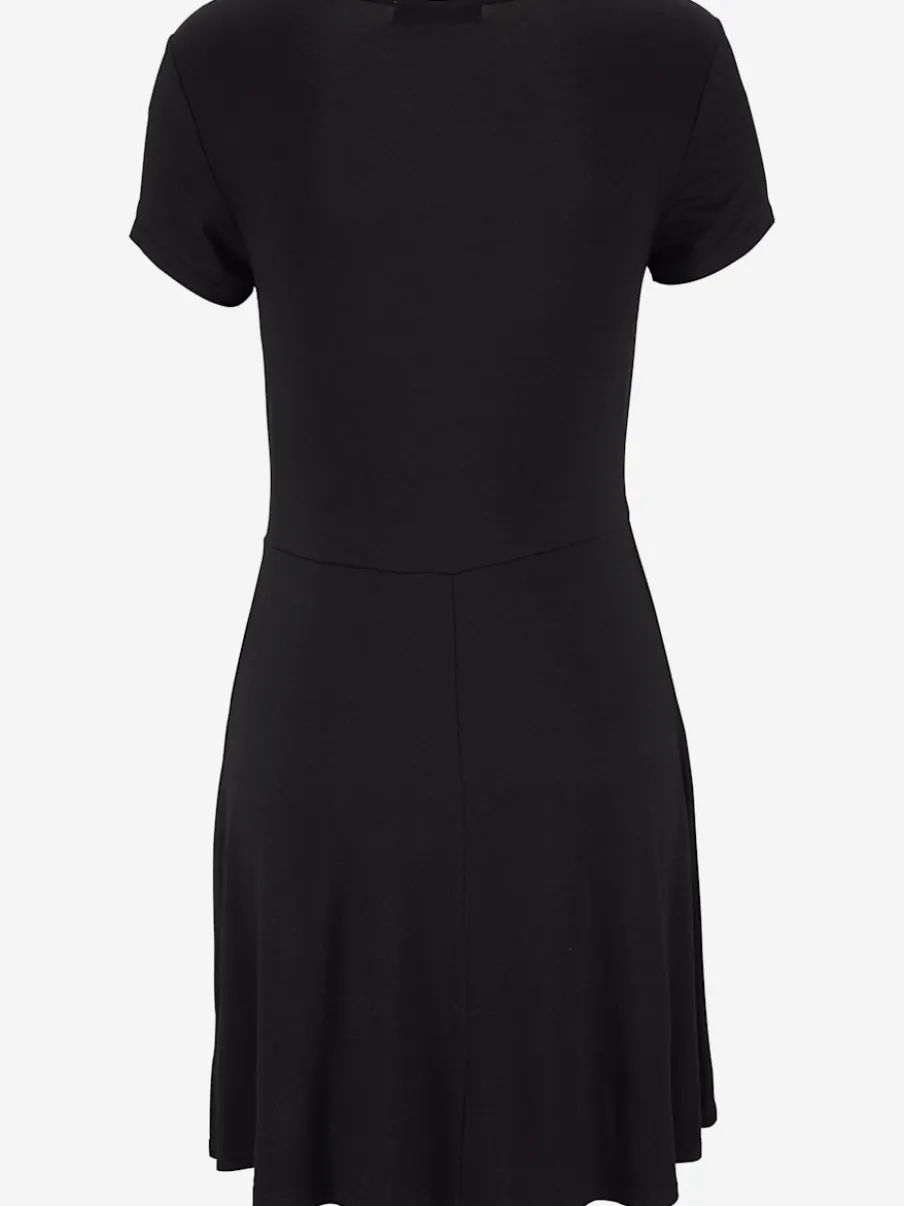 Robe d'été avec lacets à l'encolure et manches courtes