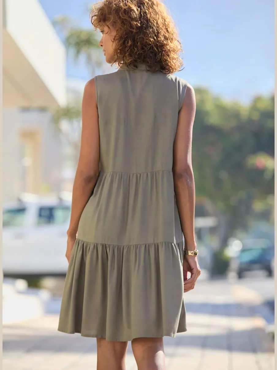 Robe d'été col chemisier boutonnée en viscose fluide