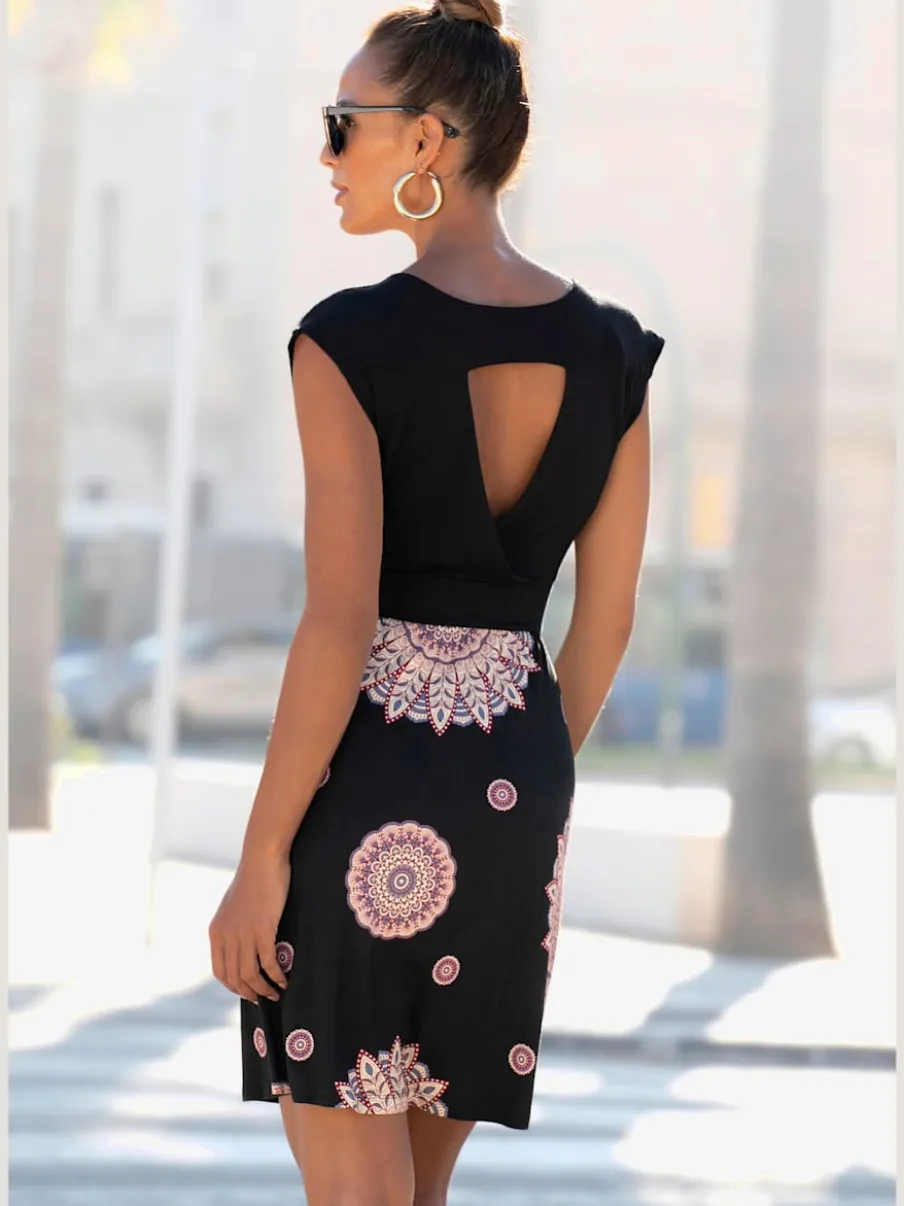 Robe d'été à effet cache-cœur avec motif imprimé