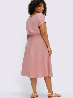 Robe d'été encolure en v affinante