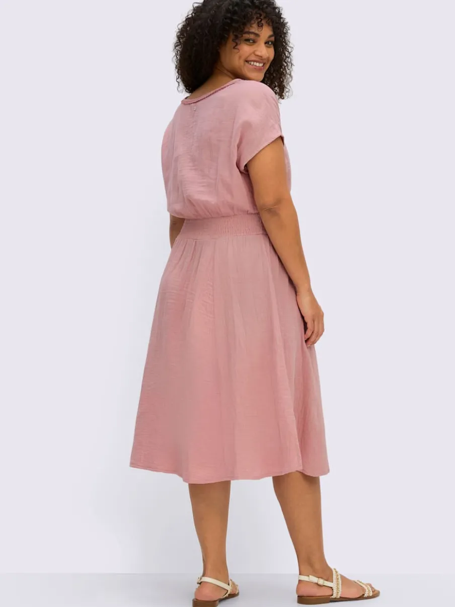 Robe d'été encolure en v affinante