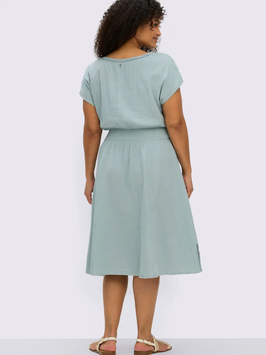 Robe d'été encolure en v affinante
