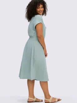 Robe d'été encolure en v affinante