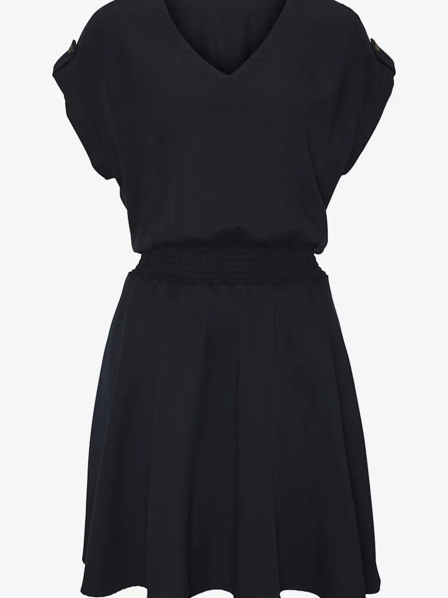Robe d'été à encolure en V et smockée à la taille