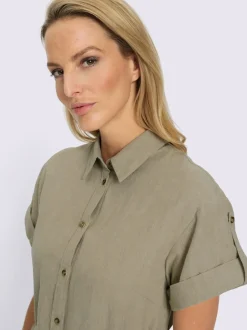 Robe d'été en lin et coton avec manches courtes et ceinture en tissu