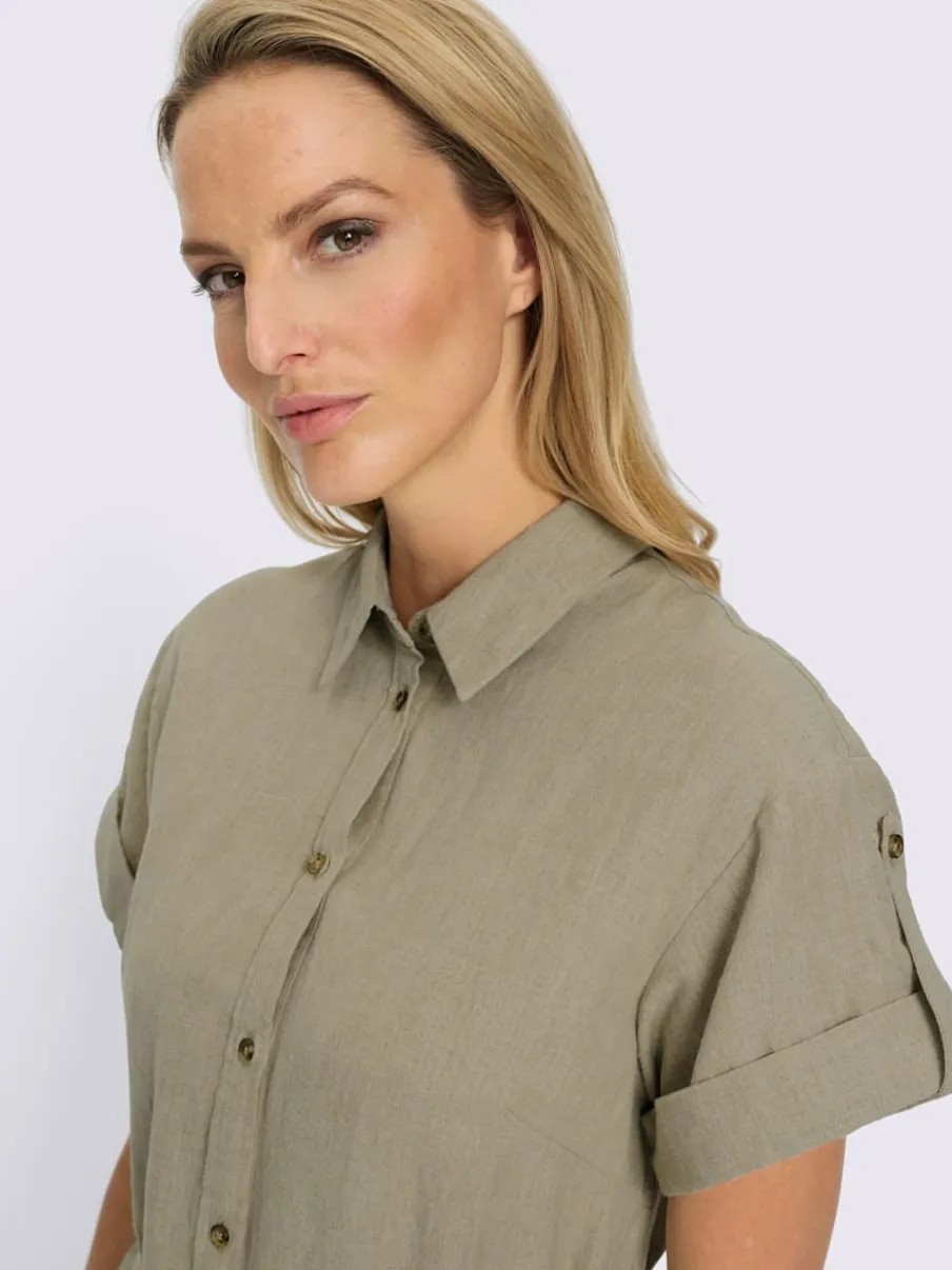 Robe d'été en lin et coton avec manches courtes et ceinture en tissu