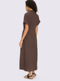 Robe d'été en lin léger avec col chemise et boutonnière