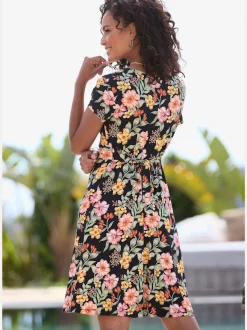 Robe d'été à manches courtes en jersey floral doux