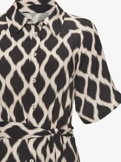 Robe d'été à petit col chemisier avec manches courtes et motif géométrique