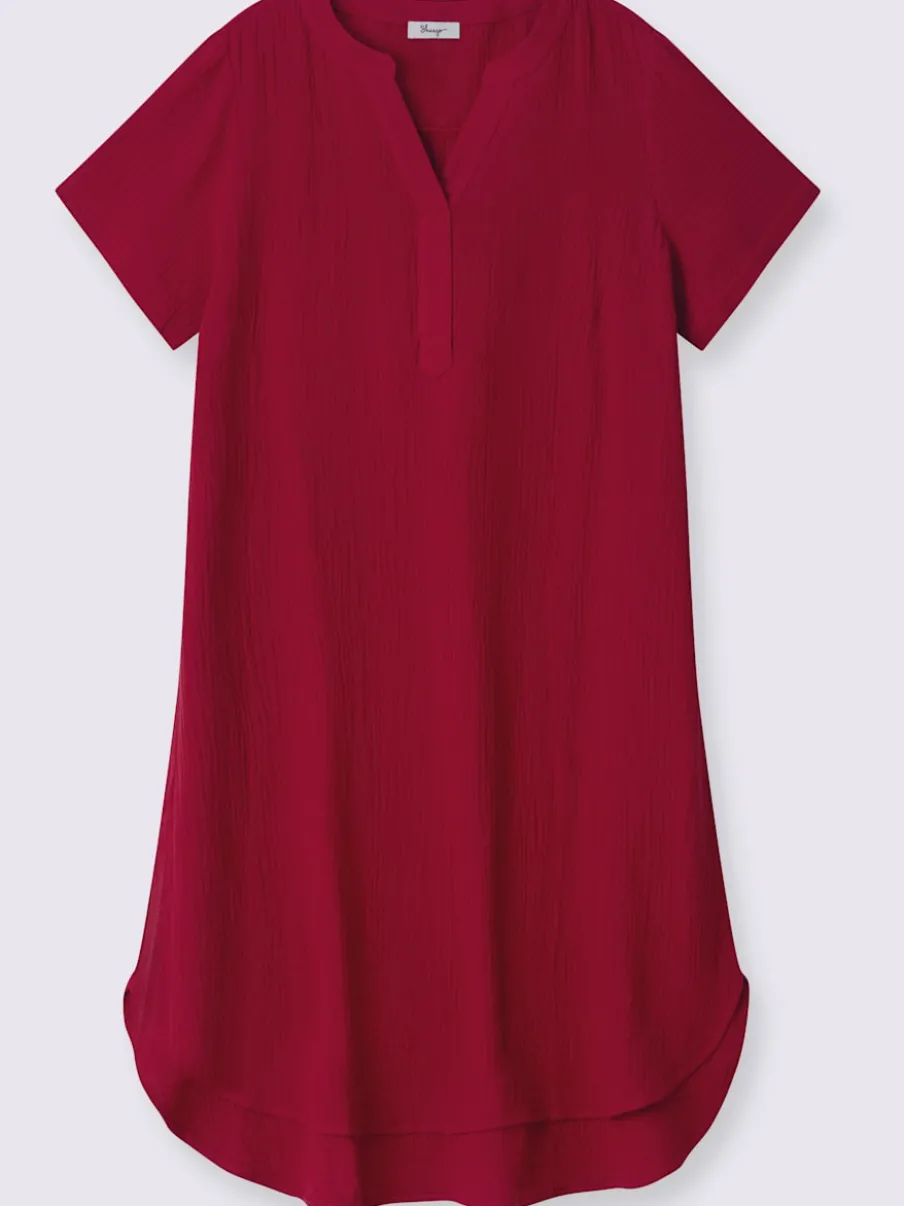 Robe en coton col v avec patte de boutonnage