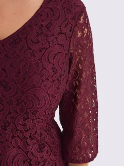 Robe en dentelle superbe dentelle