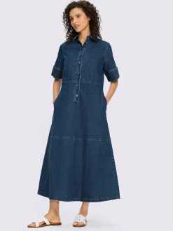 Robe en jean à col chemise et manches courtes avec poches discrètes
