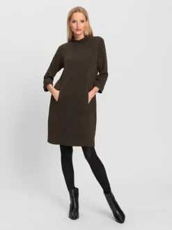 Robe en jersey à col montant et manches trois quart