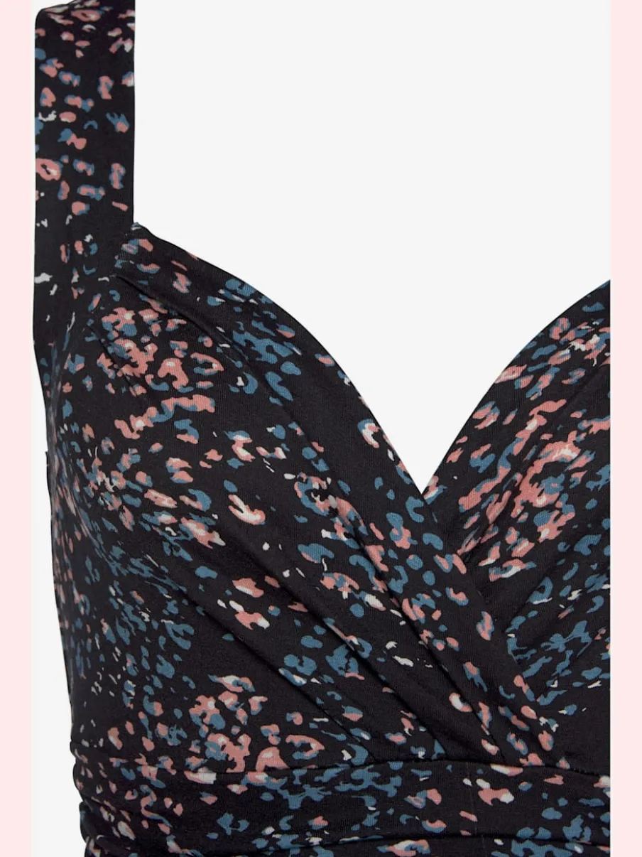 Robe en jersey col V avec fronces à la taille